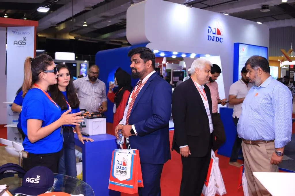 professional-corporate-photography-in-karachi